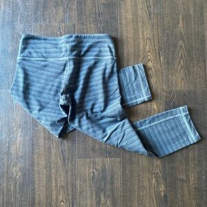 lululemon wunder under crop II textured stripe slate deep coal leggings womens 6
